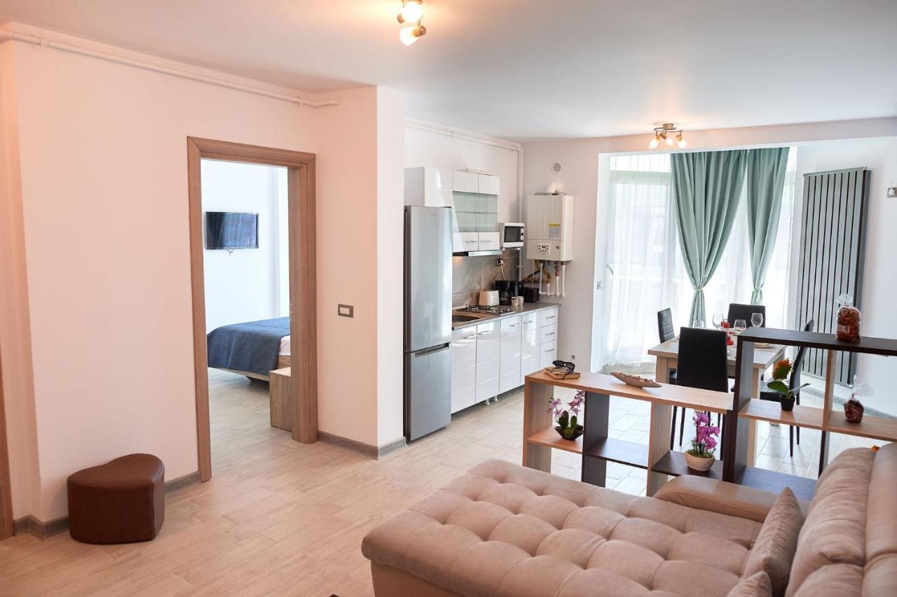 Rubic Apartment Spa N Pool Beach Resort Năvodari 외부 사진