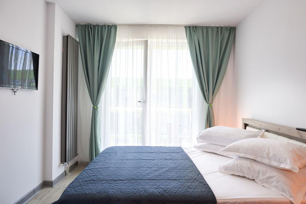 Rubic Apartment Spa N Pool Beach Resort Năvodari 외부 사진
