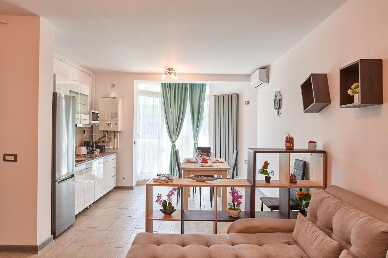 Rubic Apartment Spa N Pool Beach Resort Năvodari 외부 사진