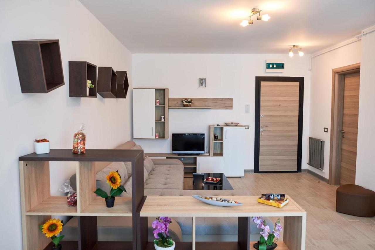 Rubic Apartment Spa N Pool Beach Resort Năvodari 외부 사진